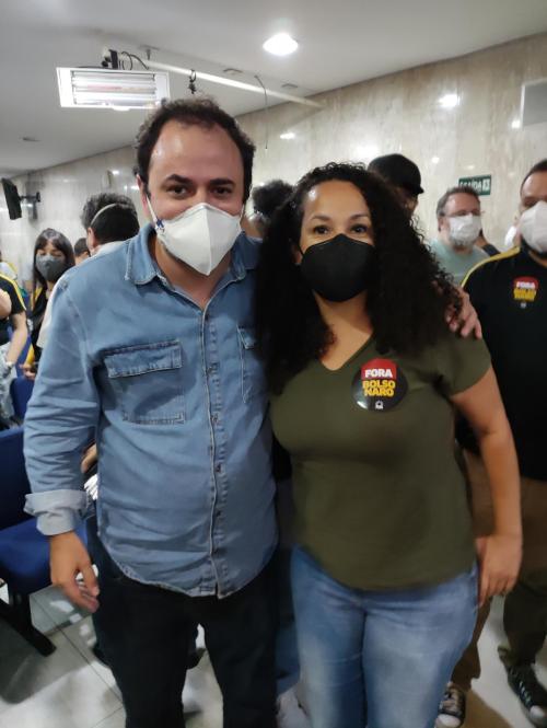 Débora Camilo esteve com Glauber Braga e outras figuras públicas do PSOL em São Paulo