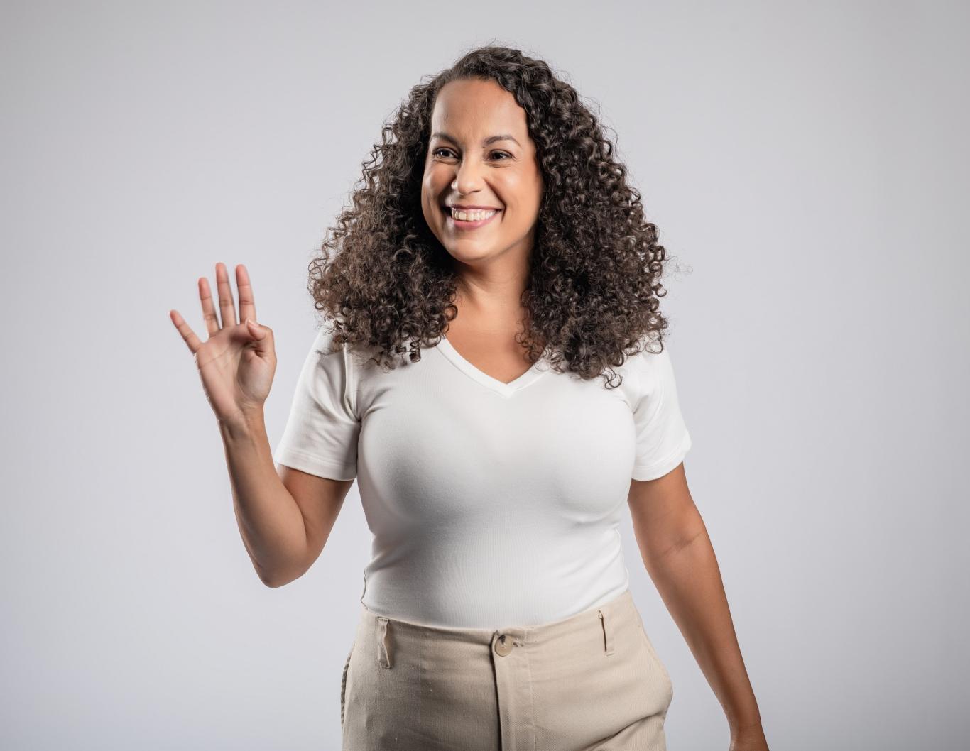 Conheça a Débora
